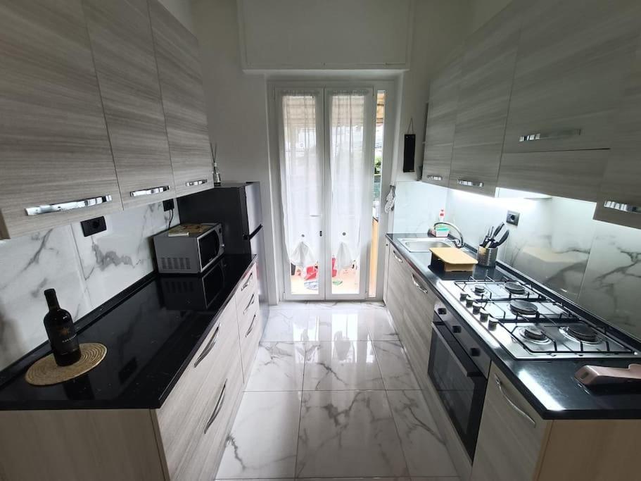 La Casa Di Lila - Appartamento Con Ingresso Indipendente E Spazio Esterno Rapallo Exterior photo